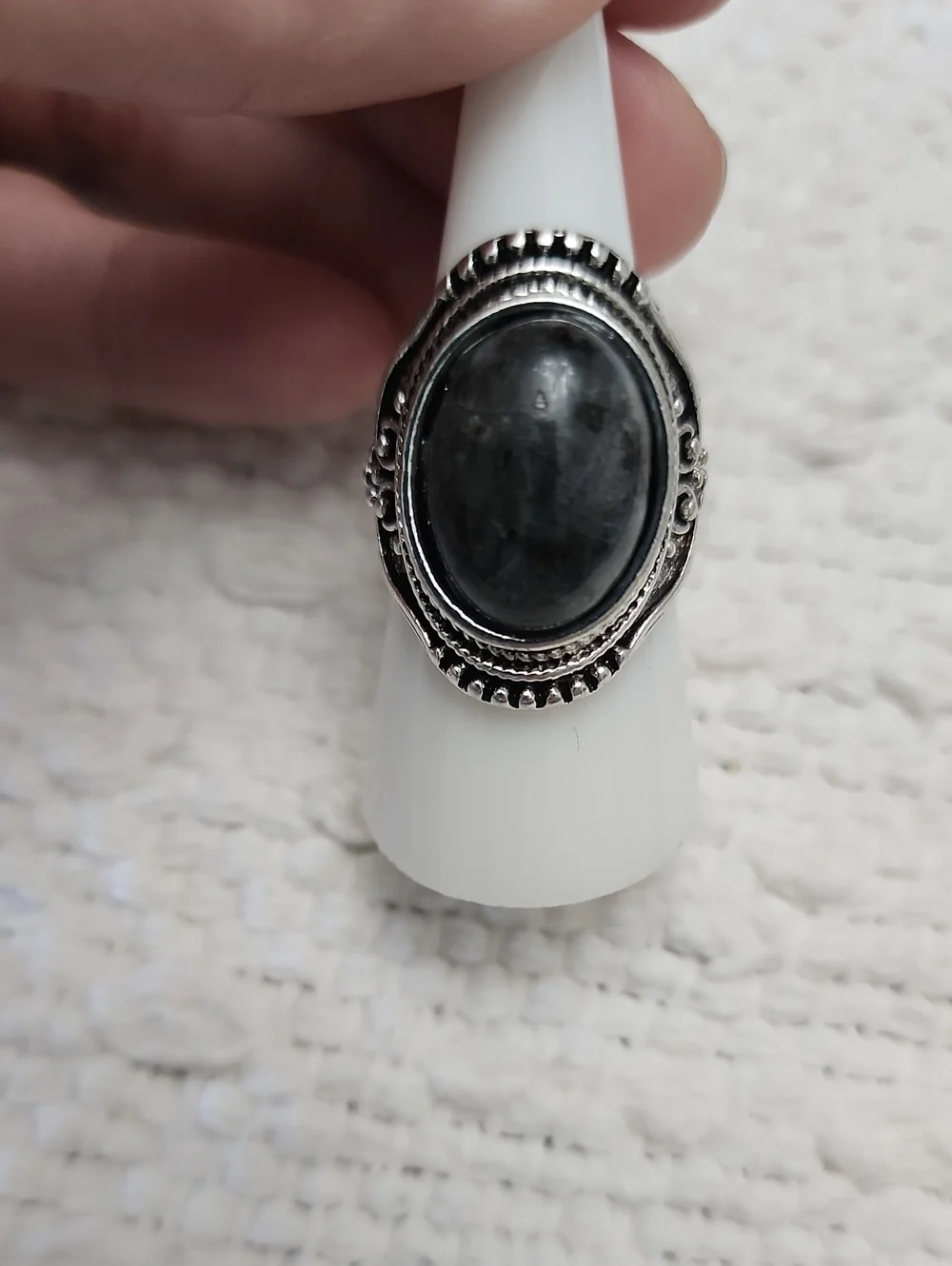 Unisex Vintage Style Oval Moonstone Gemstonr Inlaid Antique Silver Plated Ring